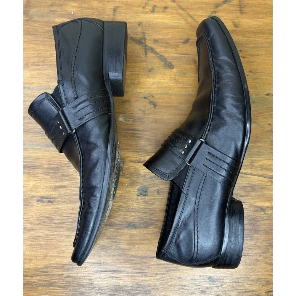 Kenneth Cole Reaction pre owned